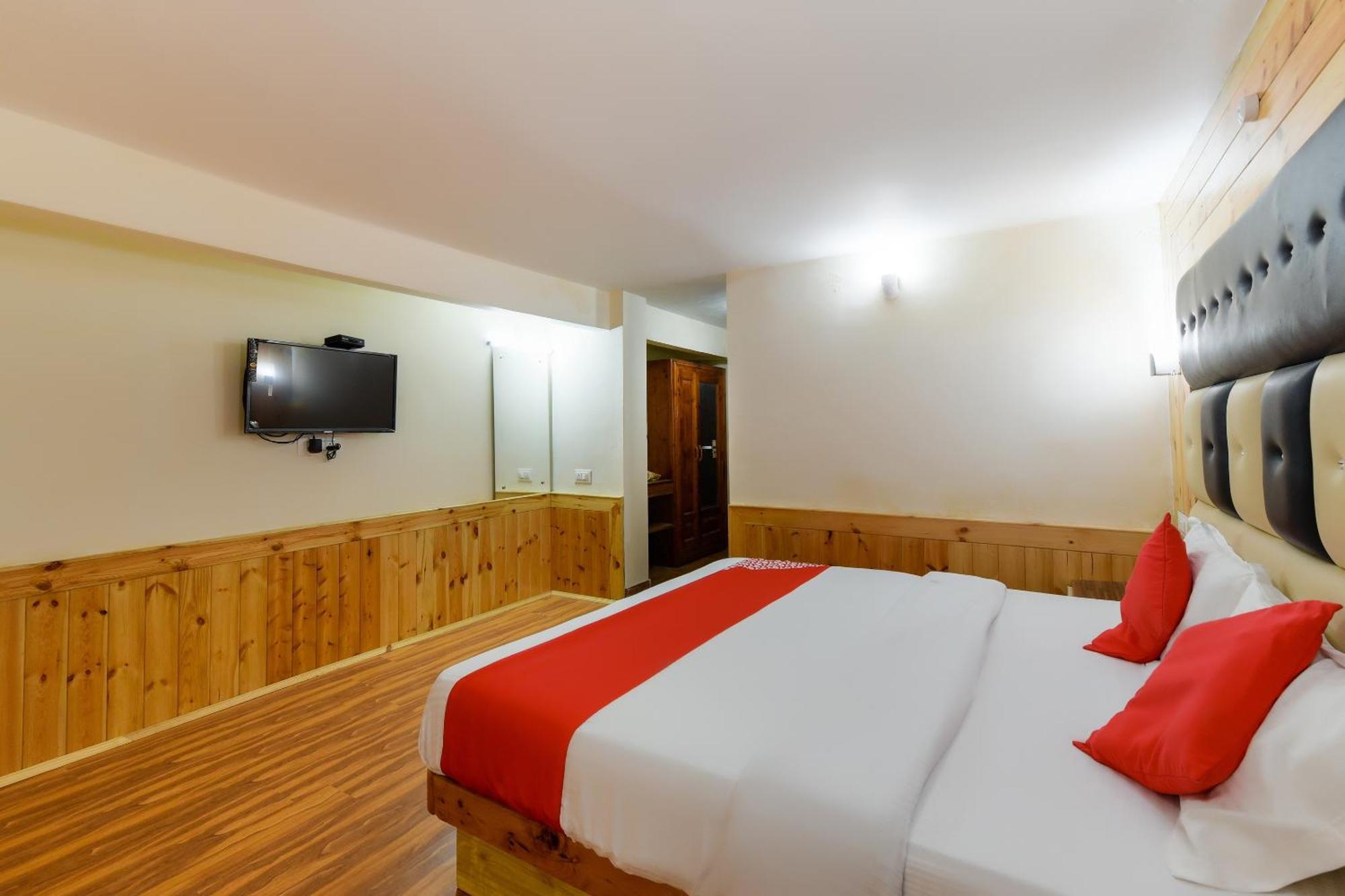 Oyo 46485 Hotel Vijayant 马拉里 外观 照片
